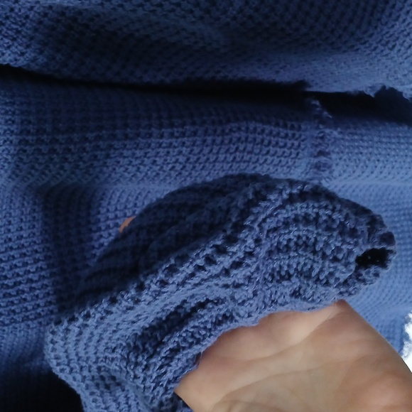 Free People Moonshine Blue Cold Shoulder Light Sweater Size Medium - Picture 7 of 9